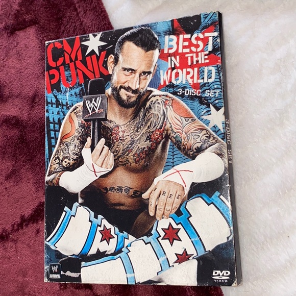 WWE Movie Sets (13 dvds) - Picture 5 of 7